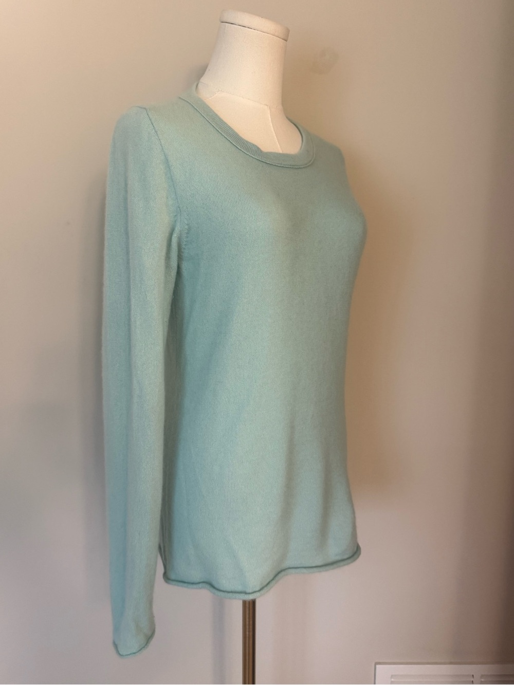 J. Crew Collection 100% Italian Cashmere Sweater M Aqua Blue Crewneck - Picture 5 of 8